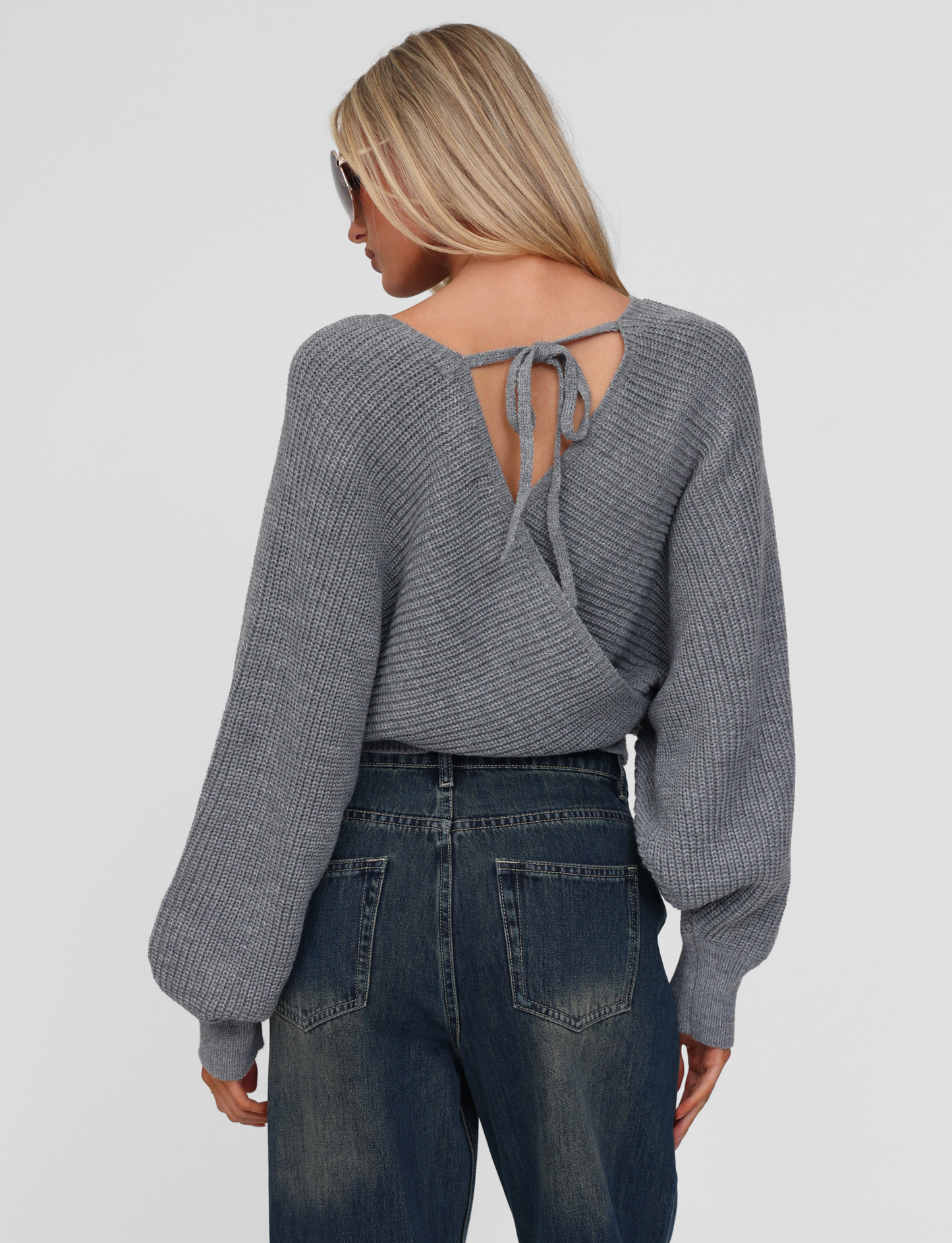 RAVEN JUMPER - GREY